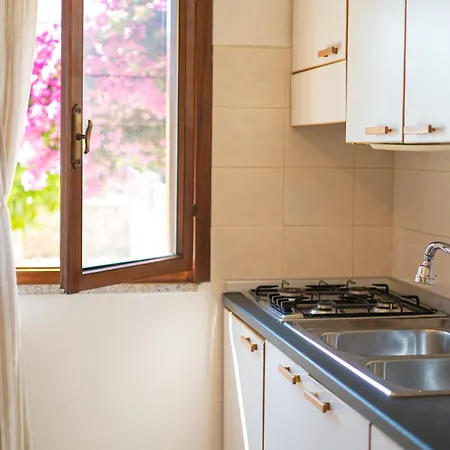 Apartment Con Veranda, Parcheggio E Wi-fi *