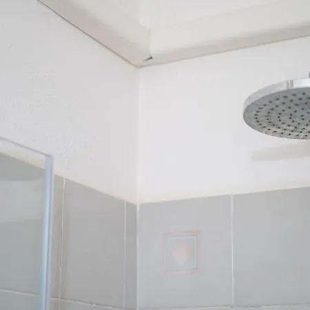 Con Veranda, Parcheggio E Wi-fi Apartment