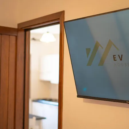 Apartment Con Veranda, Parcheggio E Wi-fi *
