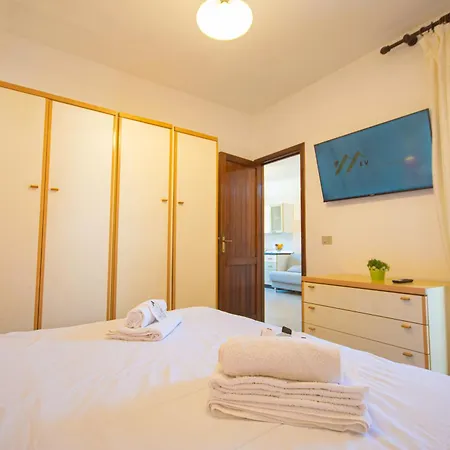 Con Veranda, Parcheggio E Wi-fi Apartment San Teodoro (Sardinia)